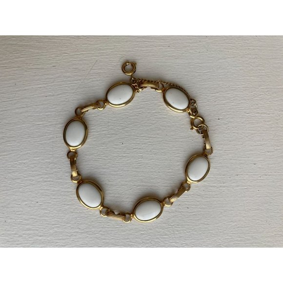 VTG MCM White Milk Glass Cabochon Bracelet-8 1/2" Length - Picture 5 of 7